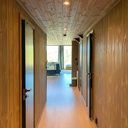 Hébergement de vacances Modern Family By The Trail In